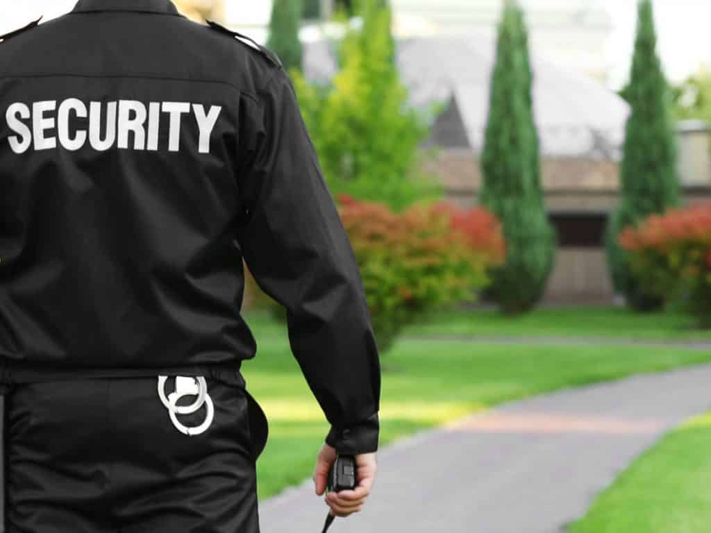 Cómo la vigilancia mejora la seguridad y eficiencia en entornos empresariales servicio vigilancia privada