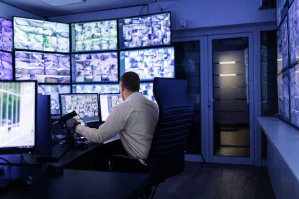 Avances En Sistemas De Vigilancia Y Su Impacto En La Seguridad Empresarial